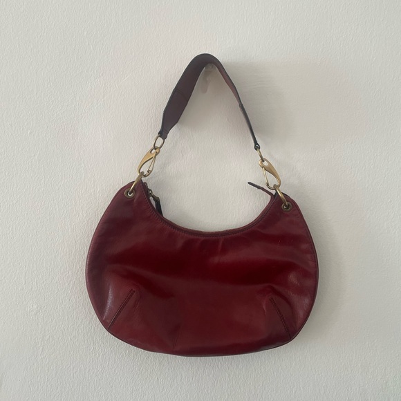 Gucci Handbags - Vintage Gucci Half Moon shoulder bag